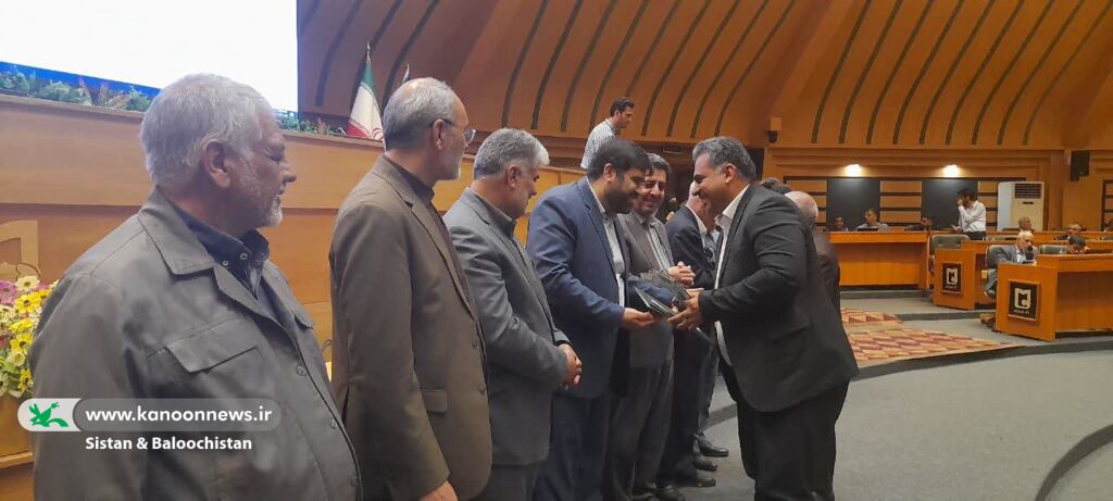 مشارکت فعال کانون در بیستوششمین جشنواره خیرین مدرسه ساز در استان سیستان وبلوچستان