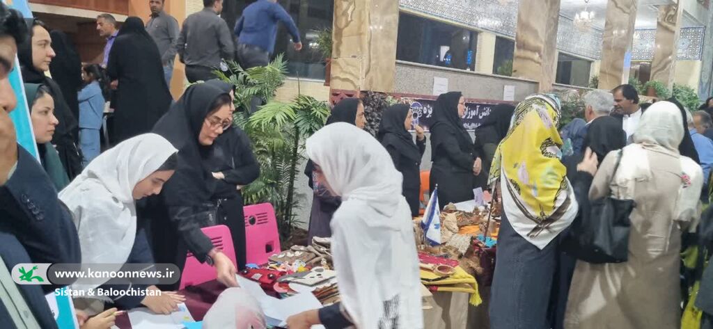 مشارکت فعال کانون در بیستوششمین جشنواره خیرین مدرسه ساز در استان سیستان وبلوچستان