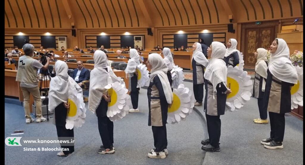 مشارکت فعال کانون در بیستوششمین جشنواره خیرین مدرسه ساز در استان سیستان وبلوچستان