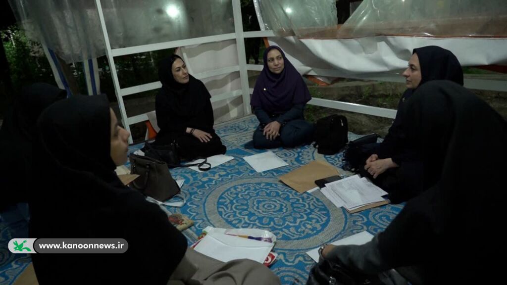 نشست فصلی مربیان ادبی نشست فصلی مربیان ادبی استان خراسان رضوی برگزار شد