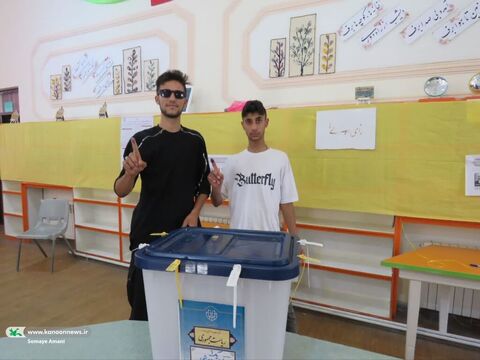 حضور نوجوانان رای اولی در انتخابات چهاردهمین دوره ریاست جمهوری