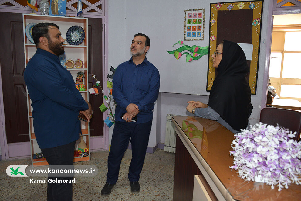 دست به دست هم دهیم تا مرغک کانون به پرواز درآید