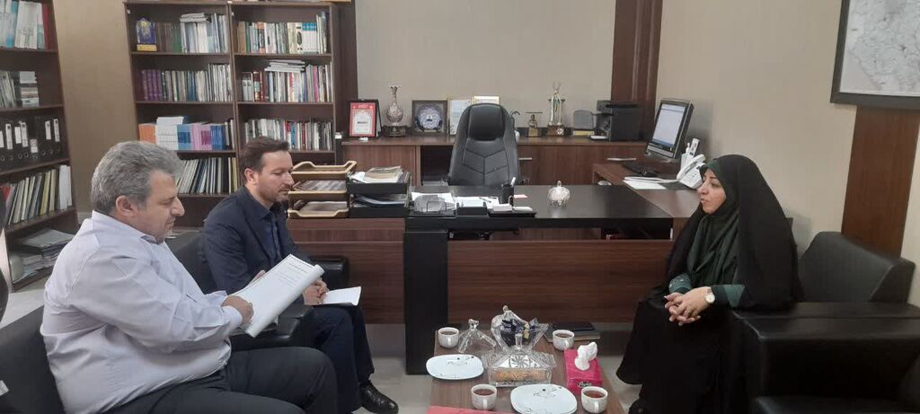 همدان نیازمند یک پردیس کودک و نوجوان است