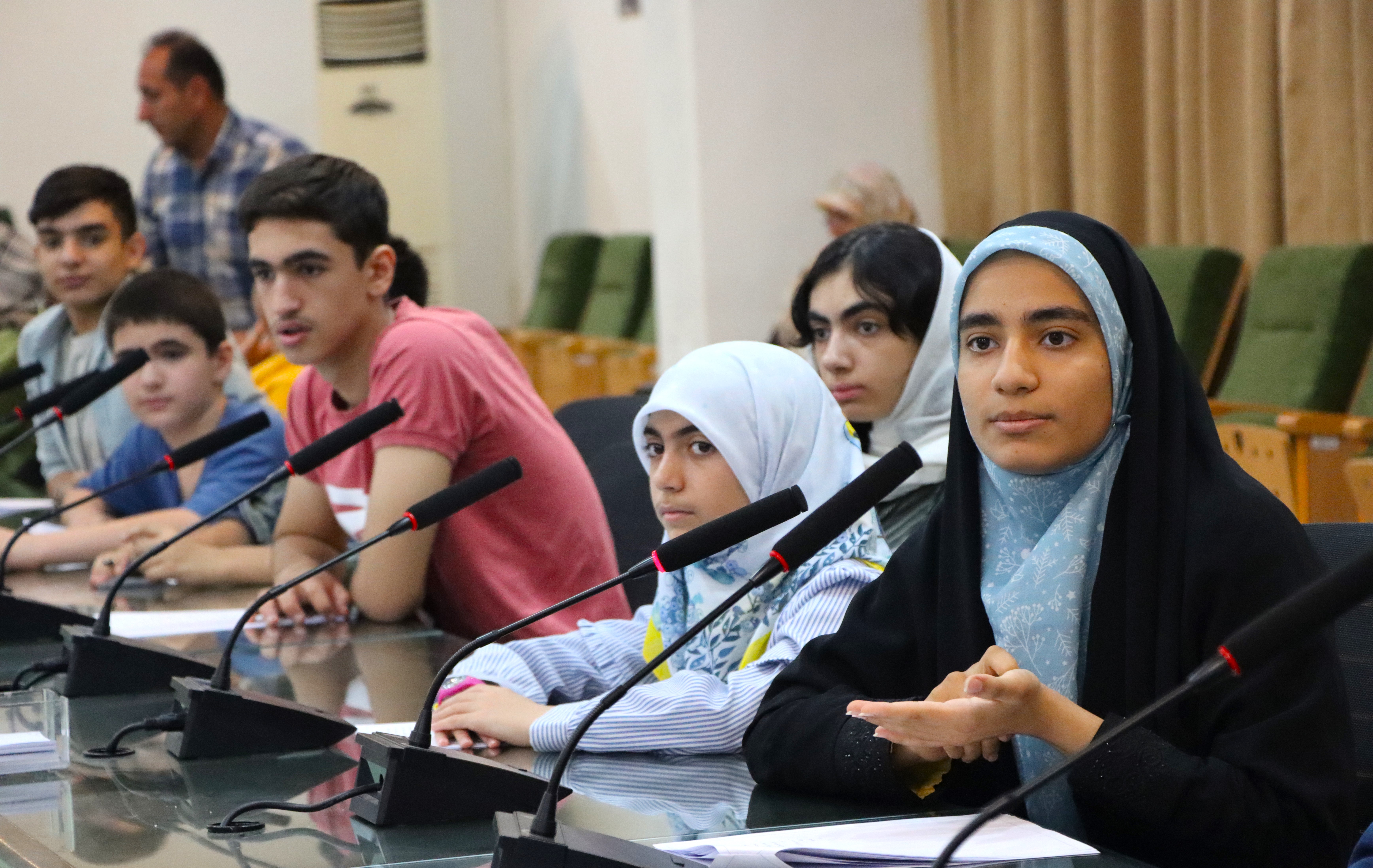 برگزاری انجمن ادبی شاعران و نویسندگان نوجوان در کانون استان تهران