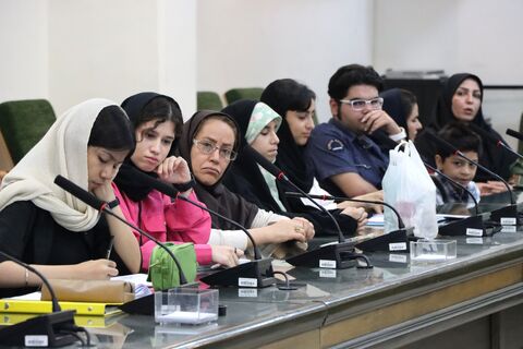 برگزاری انجمن ادبی شاعران و نویسندگان نوجوان در کانون استان تهران (7).JPG