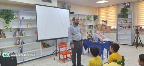 ویژه برنامه حکایت باقی است