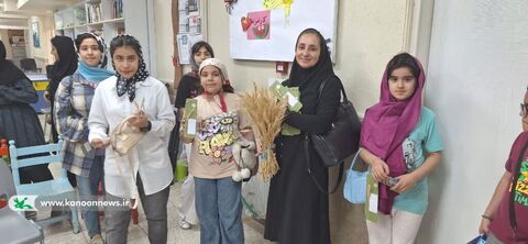 ویژه برنامه حکایت باقی است