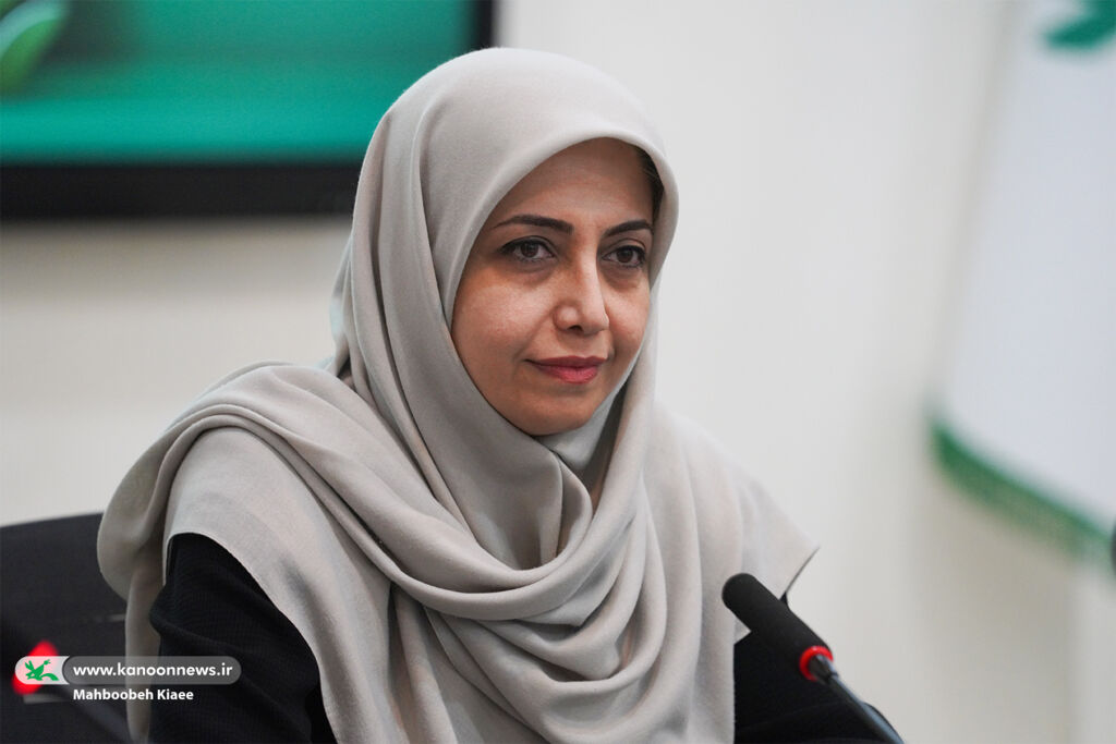 گفتوگوی صریح نوجوانان و اهالی فرهنگ با نمایندگان نامزدهای ریاست جمهوری