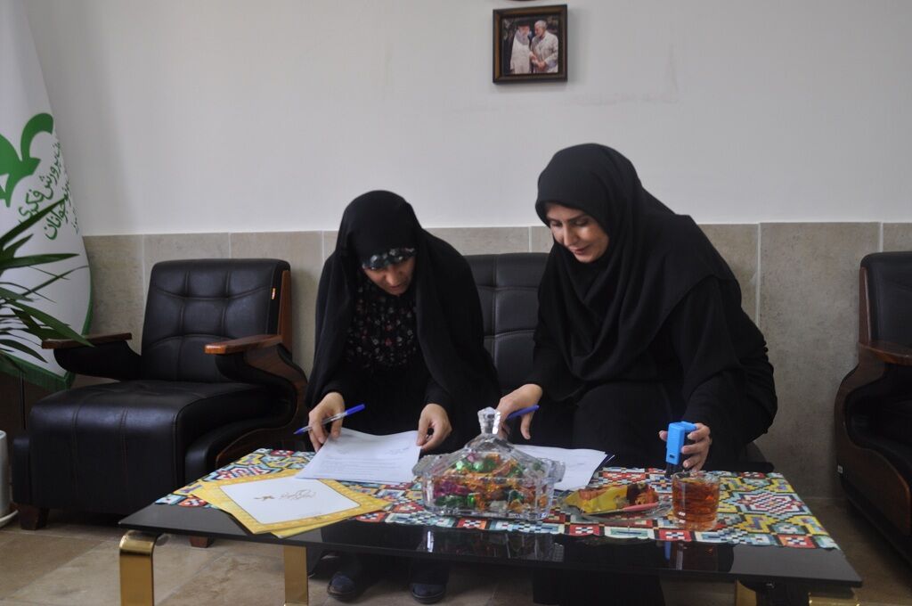 کانون البرز و انجمن ادبی «بخوان با ما» تفاهم نامهی همکاری امضا کردند