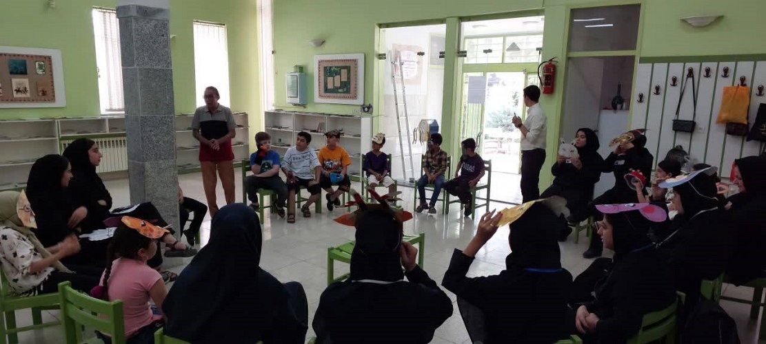 گرامی داشت روز ملی ادبیات کودک و نوجوان با حضور جمال الدین اکرمی