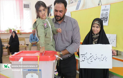 دوره دوم انتخابات ریاست جمهوری با حضور پر شور رای اولی ها در کردستان