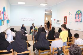 سی‌ویکمین جلسه انجمن نویسندگان نوجوان کانون گلستان