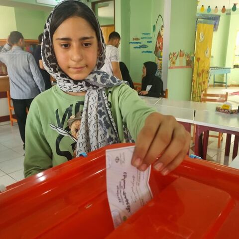 انتخابات در مراکز