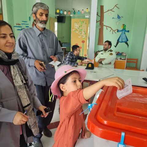 انتخابات در مراکز