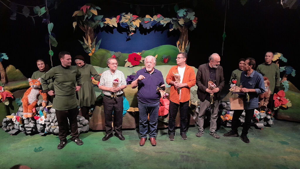 آخرین اجرای نمایشِ «نیست نیست، کلوچه نیست» ویژه هنرمندان برگزار شد