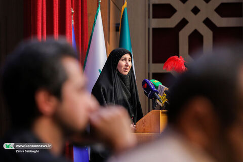 برنامه شعرخوانی عاشورایی و رونمایی از کتاب «گل کم تحمل است» برگزار می‌شود