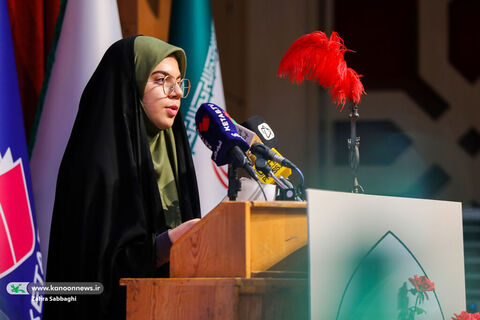 برنامه شعرخوانی عاشورایی و رونمایی از کتاب «گل کم تحمل است» برگزار می‌شود