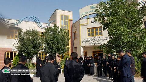 اهتزاز پرچم کودکان عاشورایی