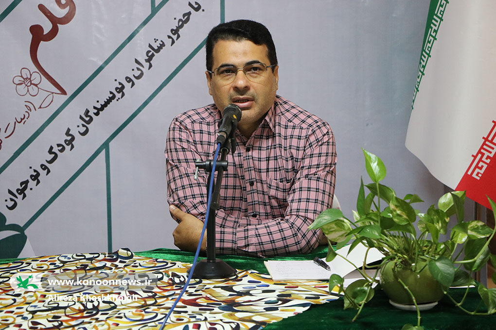 نوقلمان و صاحبان اندیشه و قلم گردهمآمدند