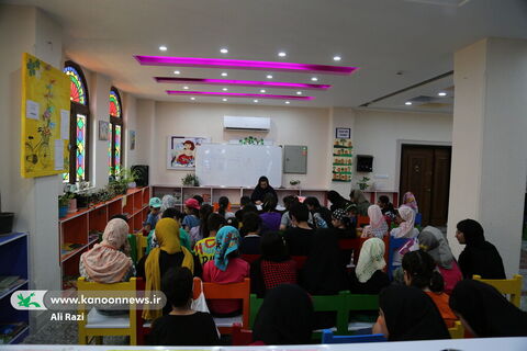 آشنایی کودکان و نوجوانان بوشهری با داستانک نویسی