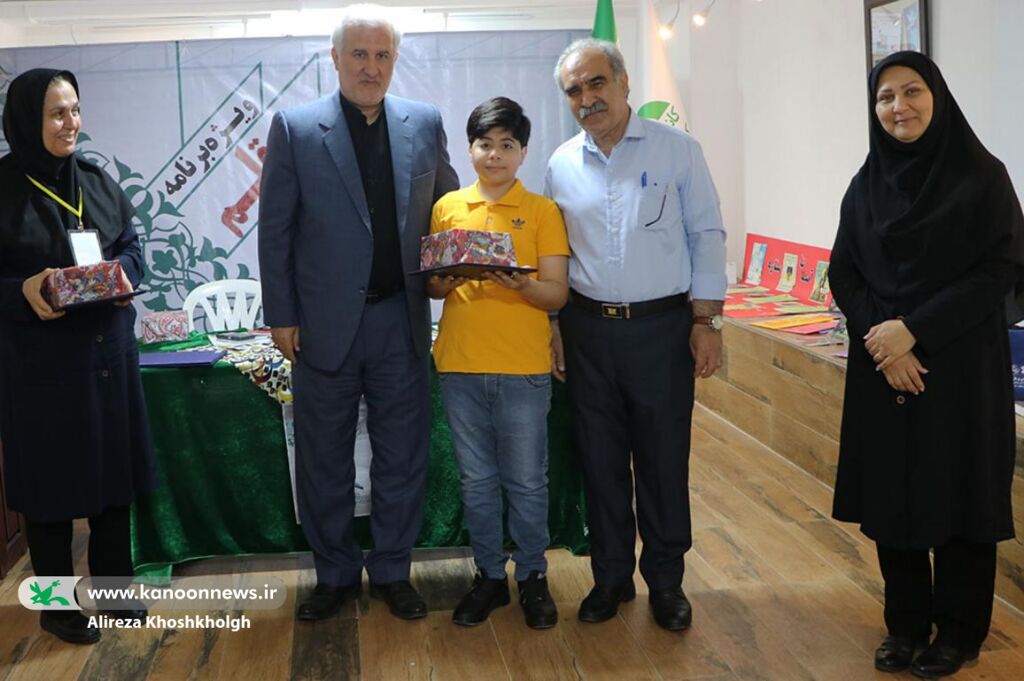 من و شعر، عاشق هم شدیم