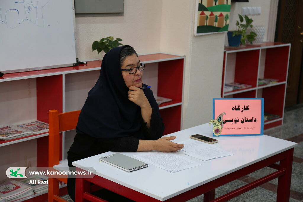 آشنایی کودکان و نوجوانان بوشهری با داستانک نویسی