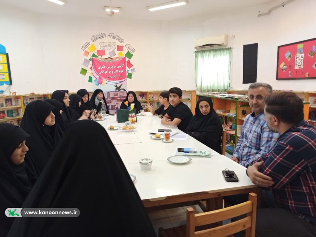 بازدید مدیرکل کانون از کانون آزادشهر و مینودشت