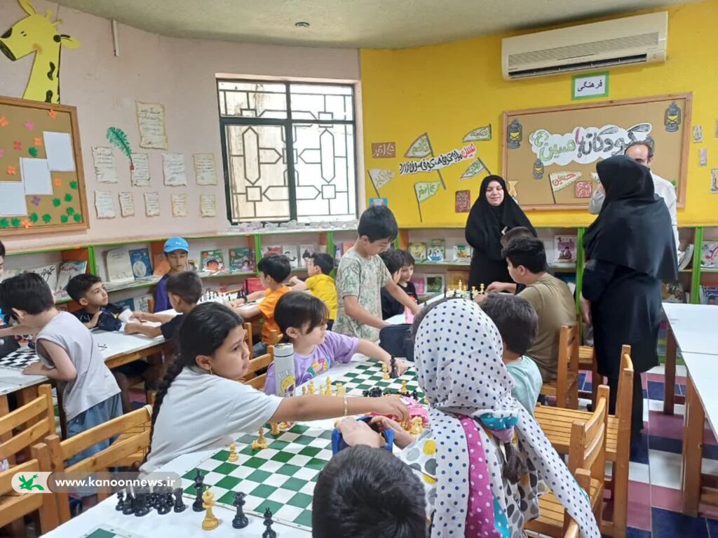 بازدید مدیرکل کانون از کانون آزادشهر و مینودشت