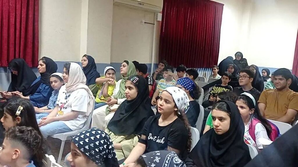 گرامیداشت روز ادبیات کودک و نوجوان در محمودآباد برگزار شد