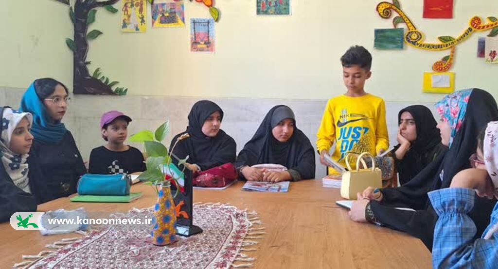 «قصه زندگی یک برگ» اثر نادر ابراهیمی مورد بررسی قرار گرفت