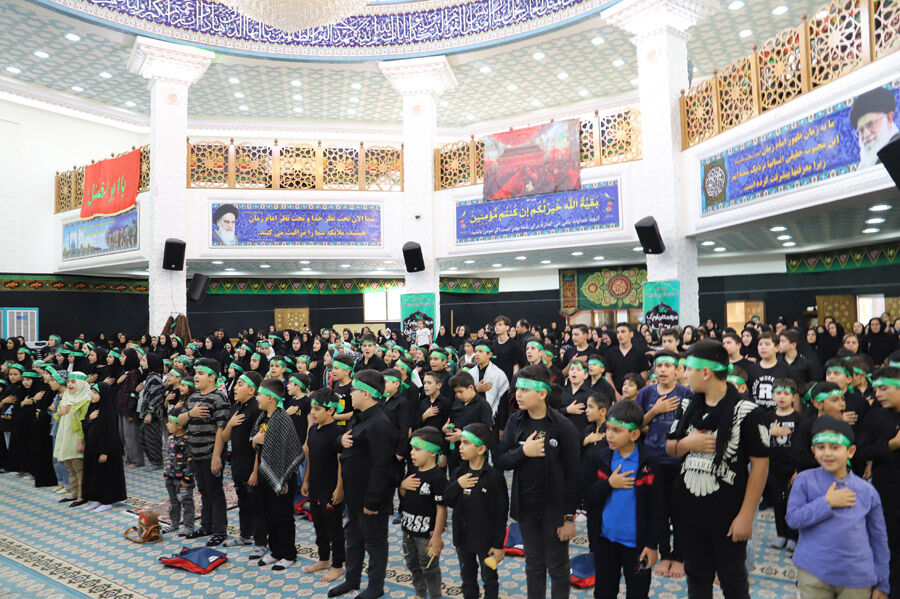 گردهمایی بزرگ کودکان عاشورایی در اردبیل برگزار شد