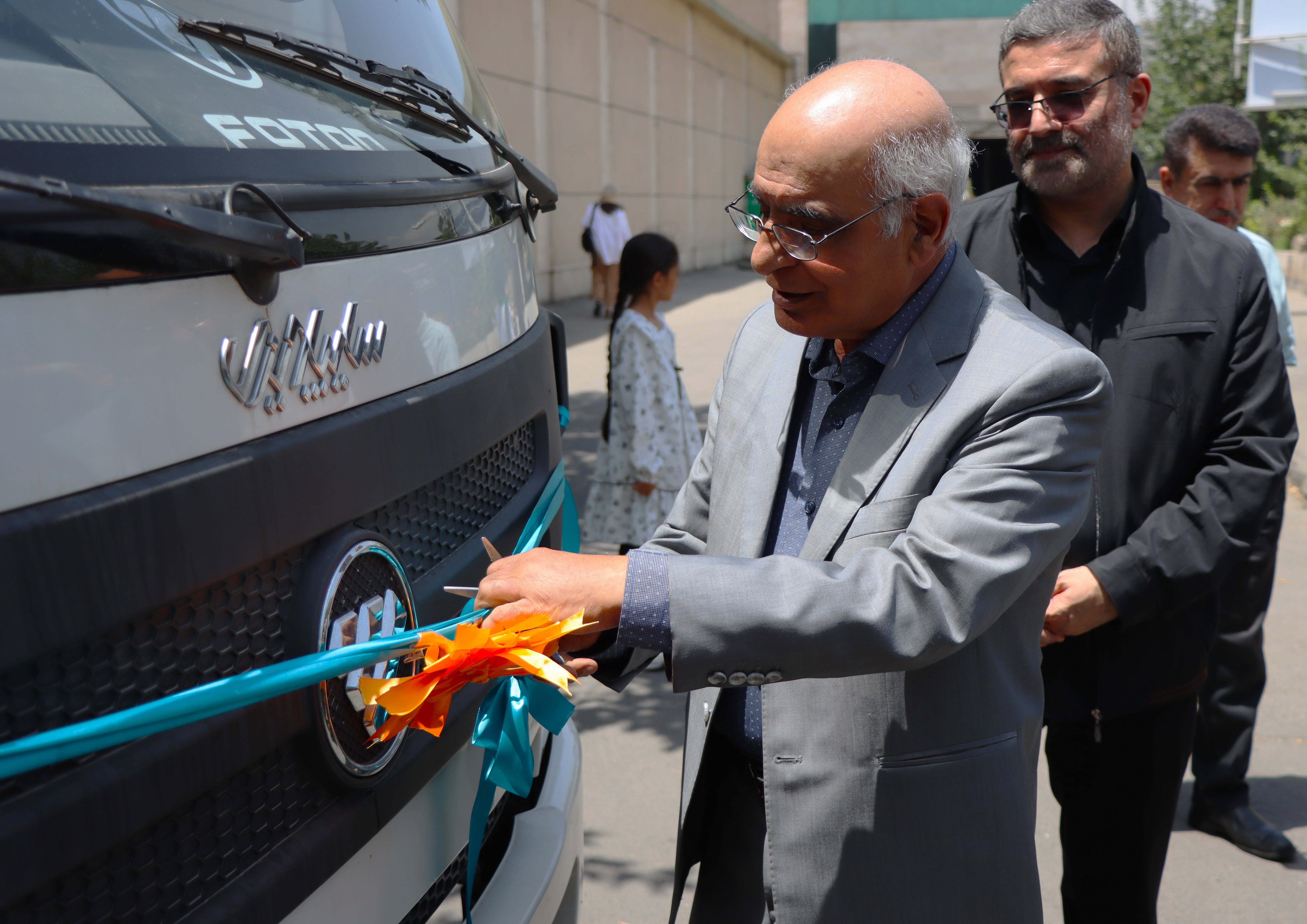 آیین تجلیل از هوشنگ مرادی کرمانی در کانون استان تهران برگزار شد