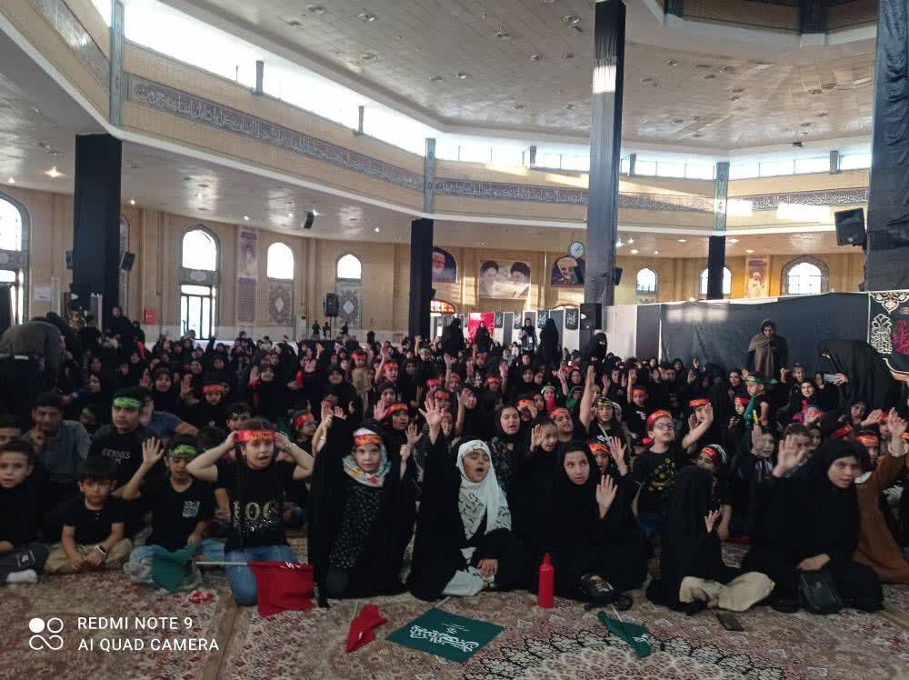 گردهمایی بزرگ کودکان عاشورایی