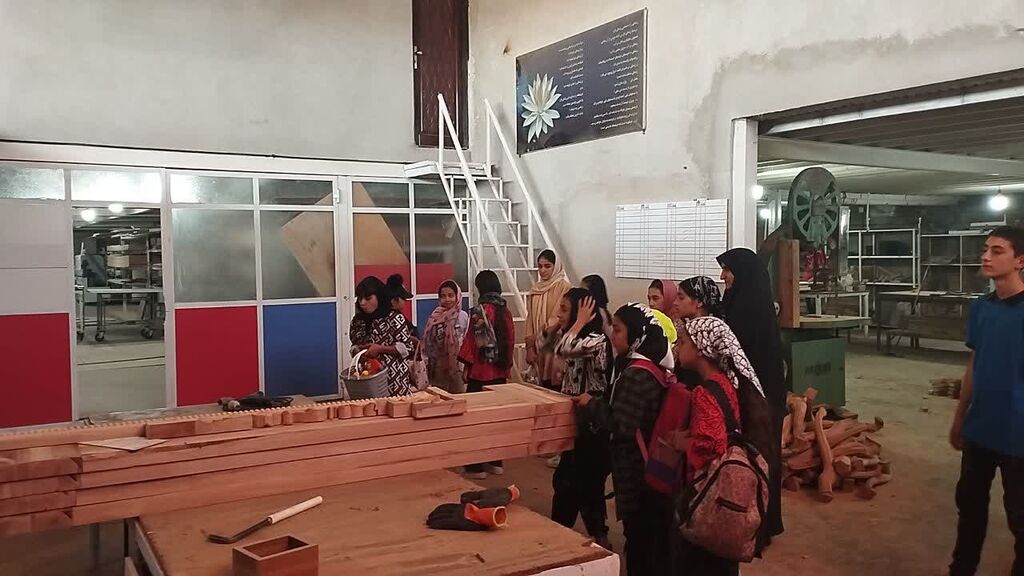 برگزاری اردوی علمی "یک روز به یادماندنی" در مرکز 2 همدان