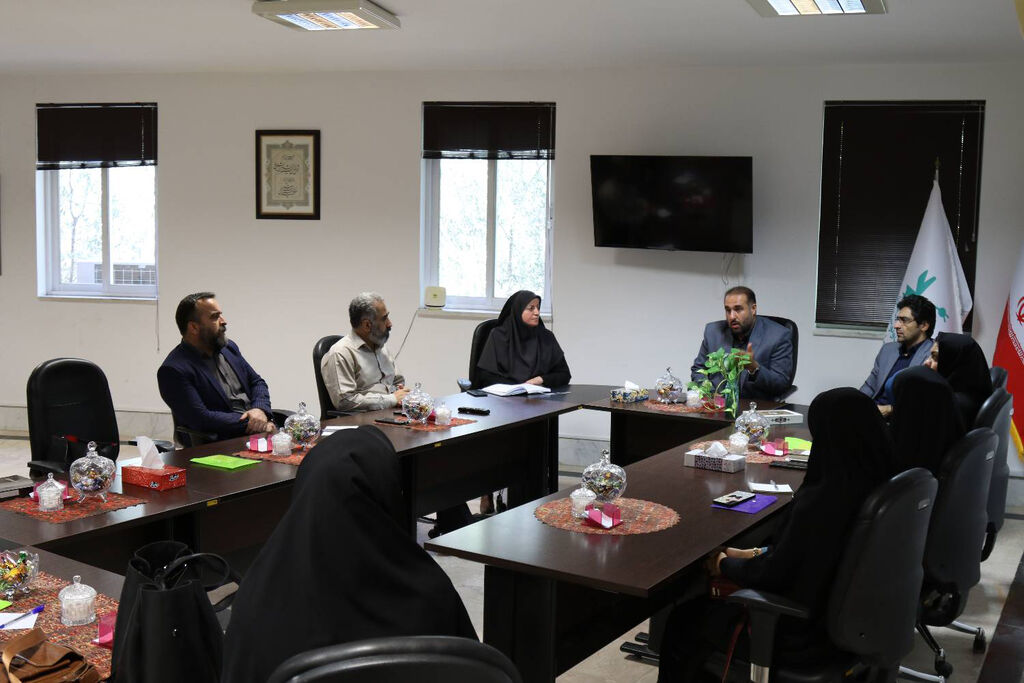 توجه به دغدغههای اجتماعی راز مانایی آثار ادبی است