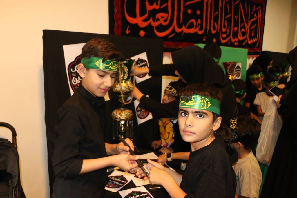 گردهمایی کودکان و نوجوانان عاشورایی با عنوان «میهمانان کوچک امام حسین (ع) » در 19 تیر1403،  همزمان با سراسرکشور از سوی اداره کل کانون پرورش فکری کودکان و نوجوانان فارس، برگزار شد. حرم علیابنحمزه (ع) میزبان «میهمانان کوچک امام حسین (ع)» کانون فارس
