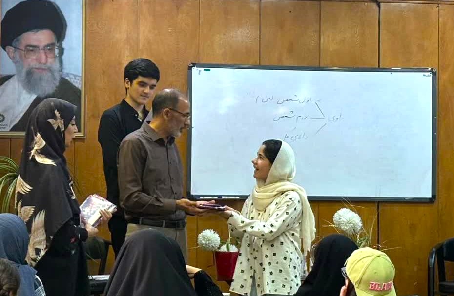 بزرگداشت روز ادبیات در مرکز شماره ۱۲ کانون تهران