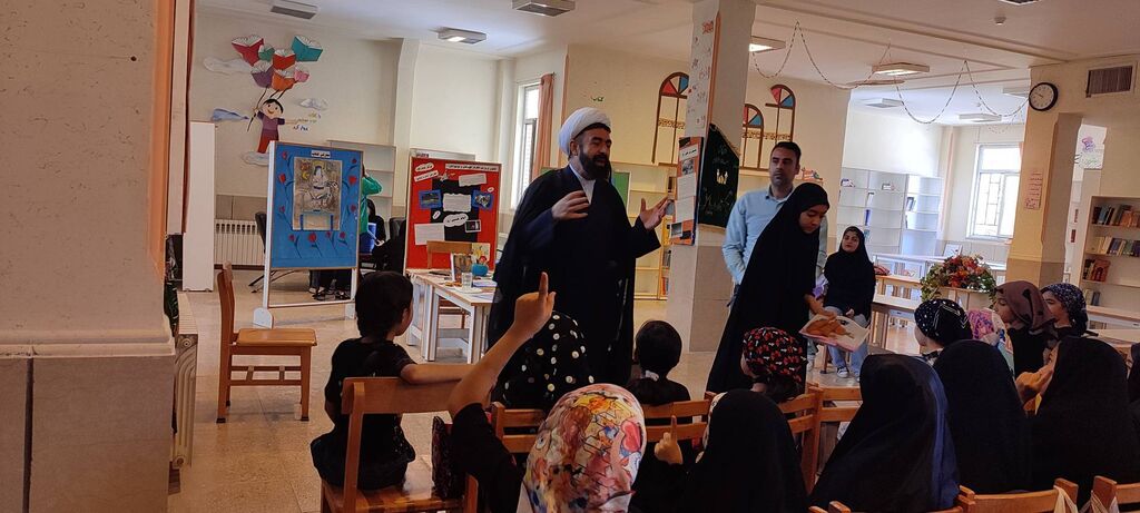 برزگزاری ویژهبرنامه «عفیفانه» به مناسبت روز عفاف و حجاب در مرکز پاسارگاد