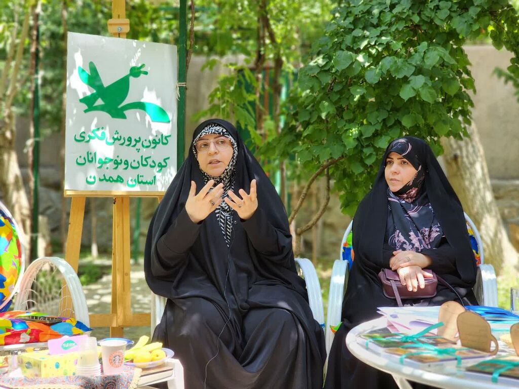 کارگاه خاطرهگزینی با حکیمه دباغ برگزار شد