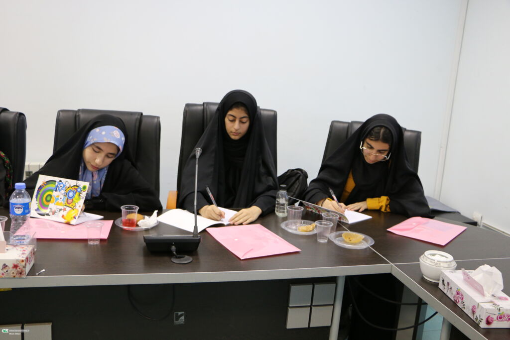 برگزاری نشست تخصصی «از این باغ شرقی» در کانون سمنان