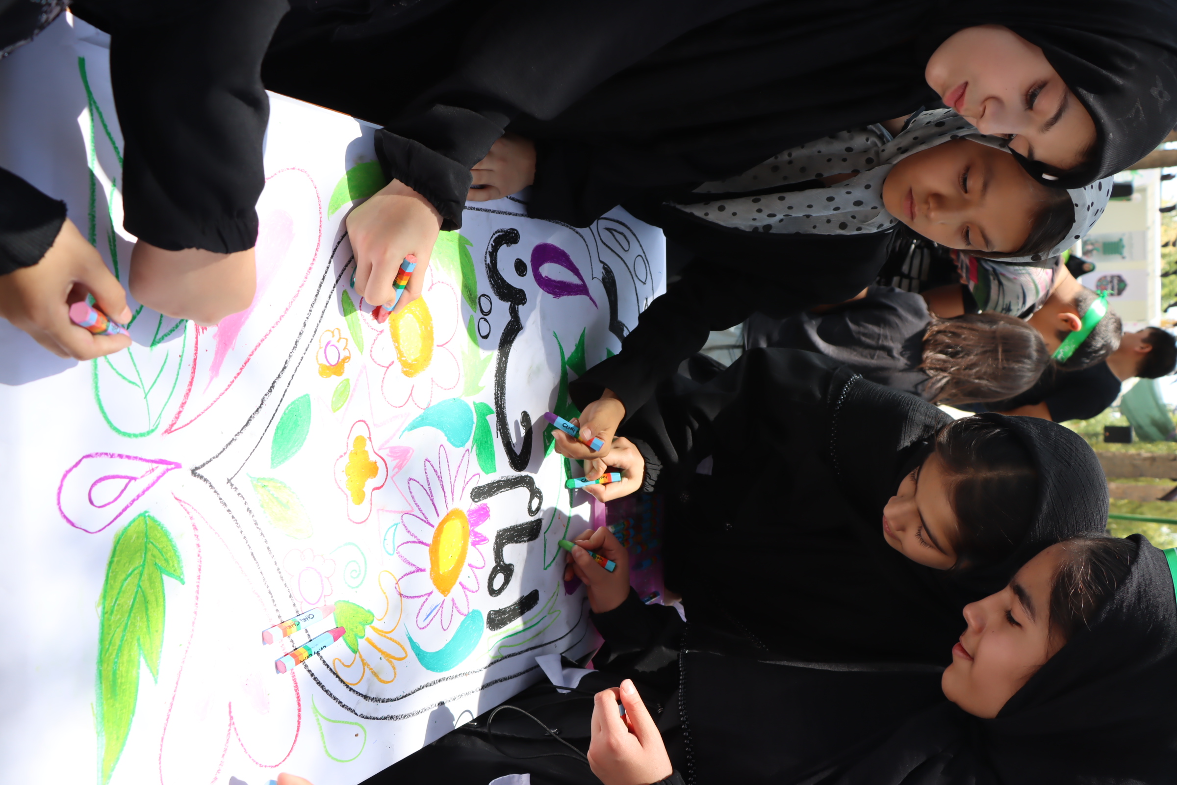 تماشاخانه سیار کانون تهران نخستین سفر خود را آغاز کرد