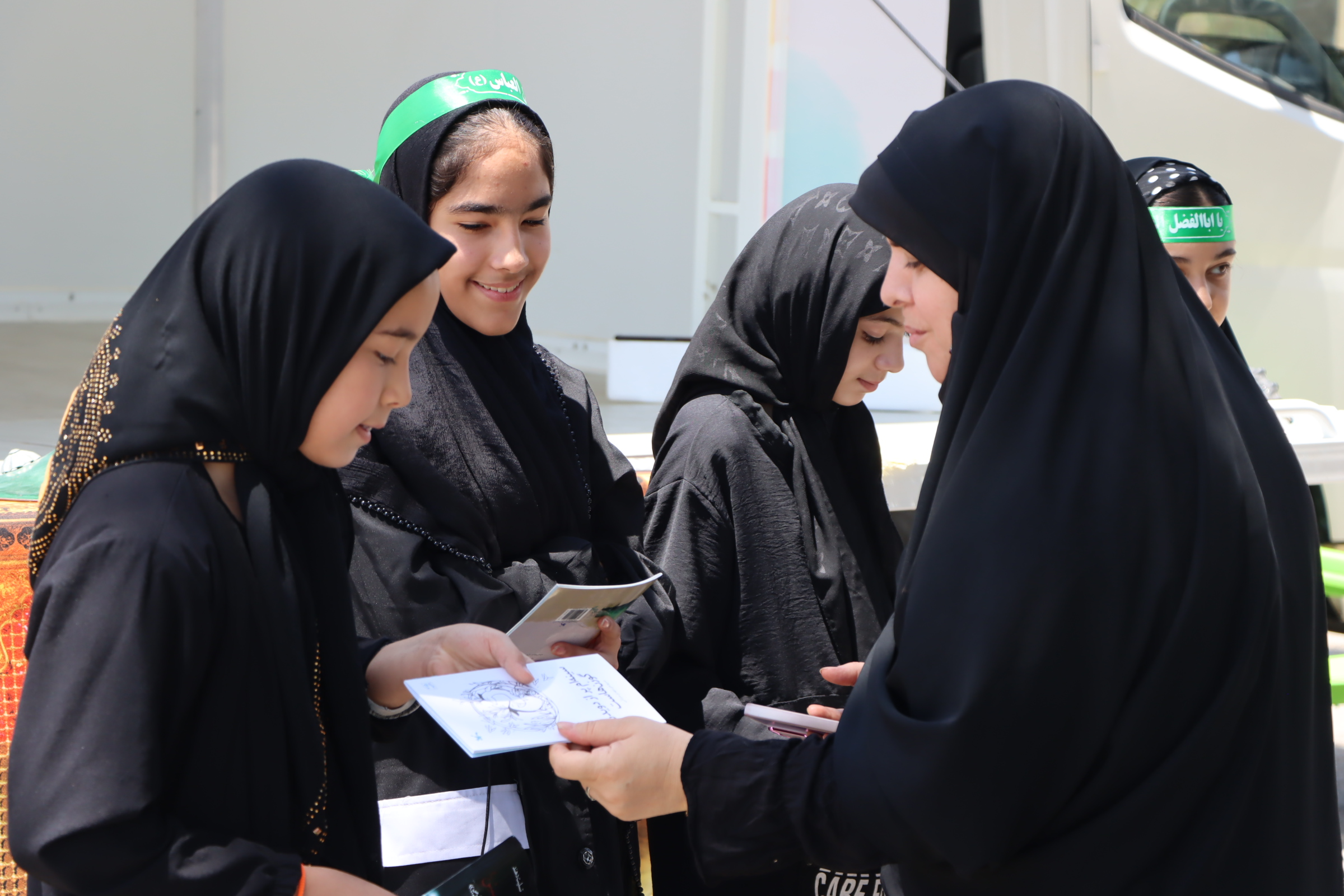 تماشاخانه سیار کانون تهران نخستین سفر خود را آغاز کرد