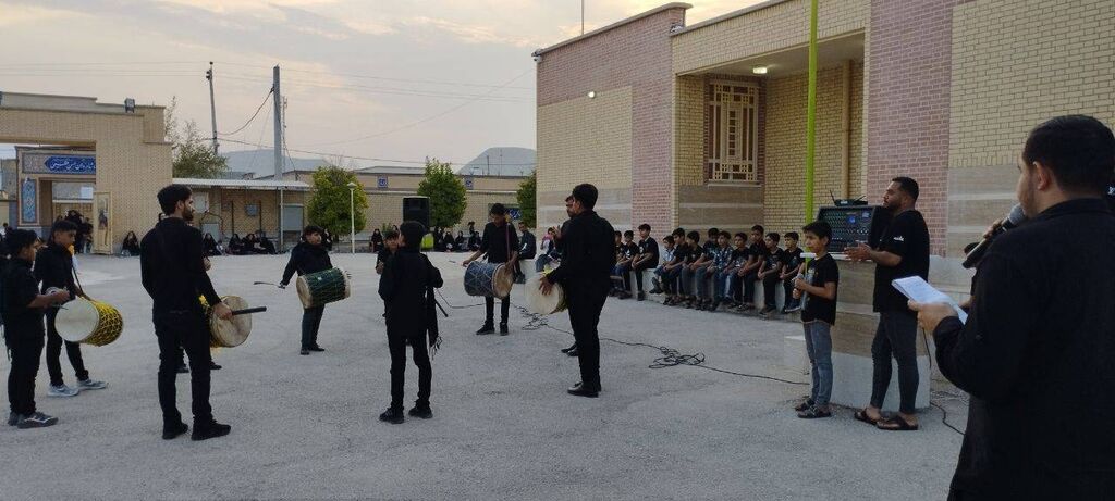 ویژه برنامه گردهمایی عاشورایی همراه با برنامه ترویج فرهنگ نماز