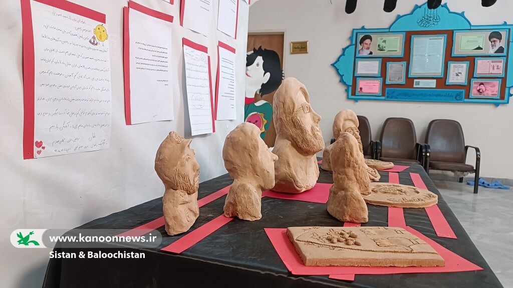 نمایشگاه آثار هنری و ادبی عاشورایی و پرواز ابدی در کانون سیستان و بلوچستان