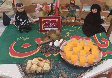 همزمان با فرارسیدن دهه اول محرم، کودکان و نوجوانان در مراکز کانون پرورش فکری استان فارس، با برگزاری مراسم عزاداری، به یاد امامحسین (ع) و یاران وفادارش سوگواری کردند.