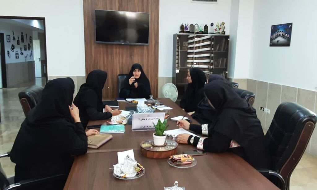 شورای فرهنگی شماره 7- کانون البرز بررسی ادامه فعالیتهای تابستانی و برنامه ریزی مقدماتی هفته ملی کودک در کانون البرز