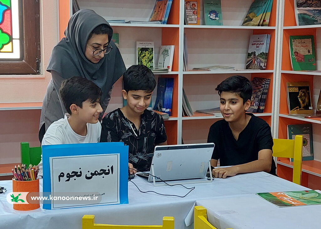 اعضا مرکز عالیشهر به دنبال شکار سیارکها نوجوانان بوشهری نام خود را در فضا ثبت کردند