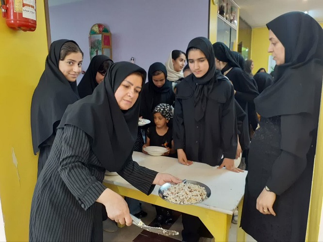 مرکز فرهنگی هنری داران سوگواره عزای امام حسین ( ع) را با حضور اعضای پسر و دختر برگزار نمود