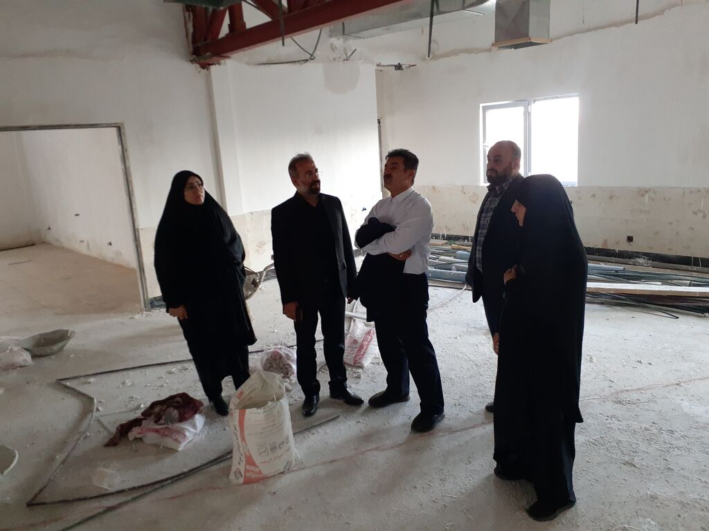 بازدید فرماندار کرج و رئیس سازمان مدیریت البرز از مرکز در حال احداث «ماهدشت»