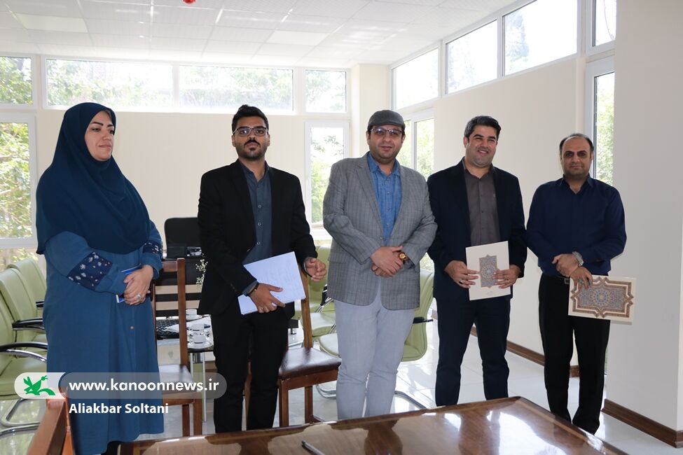 اعضای کانون آموزشهای هوافضایی میبینند